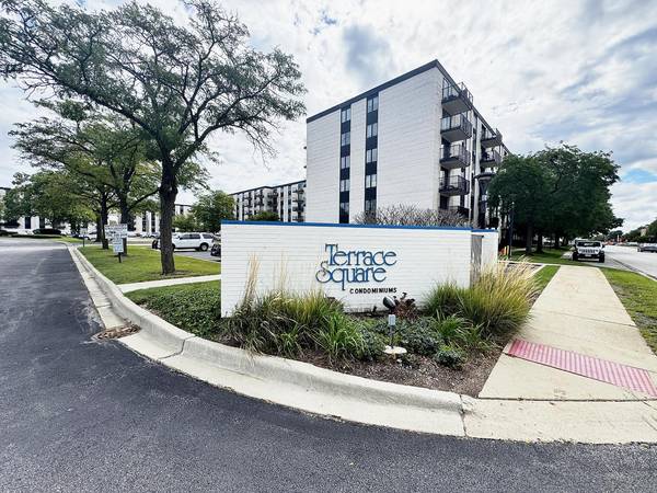 9098 W Terrace DR #4-K, Niles, IL 60714