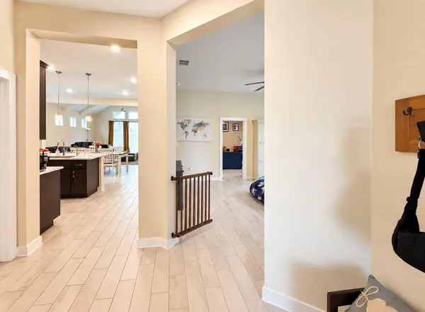 3739 Canby Oak BLF, Seguin, TX 78155