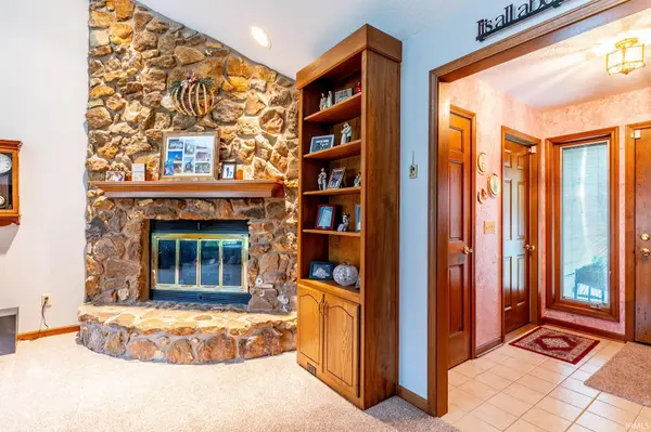 6324 Talbot CT, Fort Wayne, IN 46815