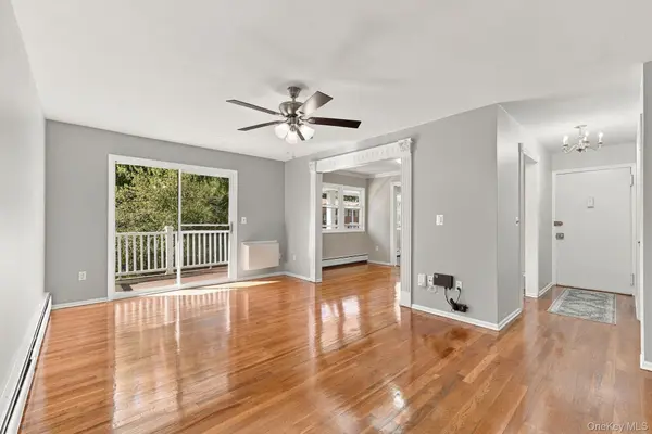 82 Demarest AVE #24, West Nyack, NY 10994