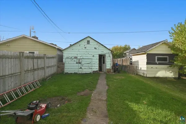 17 S 60th Ave W, Duluth, MN 55807-2154