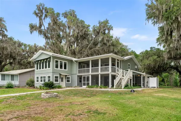 8026 NE 221ST ST, Melrose, FL 32666