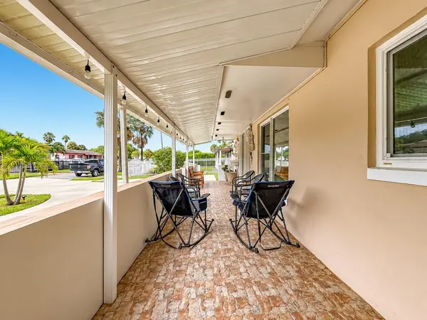 19731 NW 33RD AVE, Miami Gardens, FL 33056