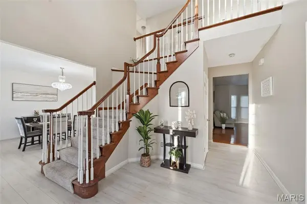14901 Jockey Club DR, Chesterfield, MO 63017