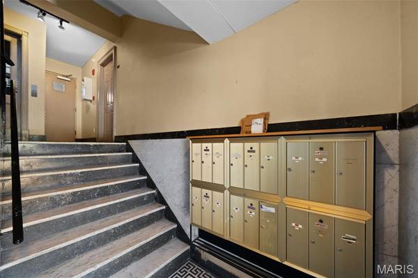 321 Belt AVE #401, St Louis, MO 63112