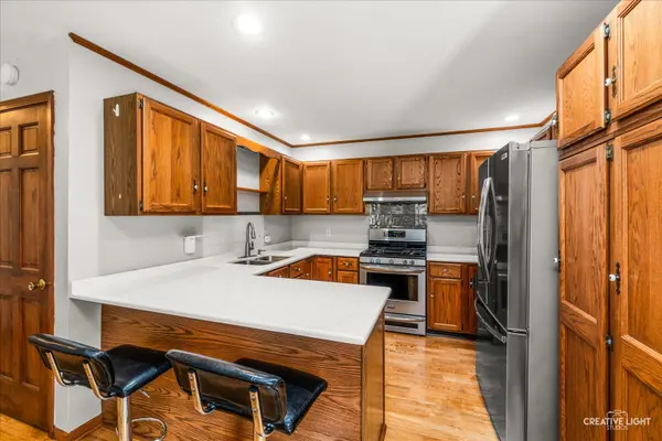 44W043 Fox Wilds DR, St. Charles, IL 60175