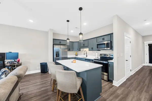 207 Jonathan Wade Cir, Clarksville, TN 37043