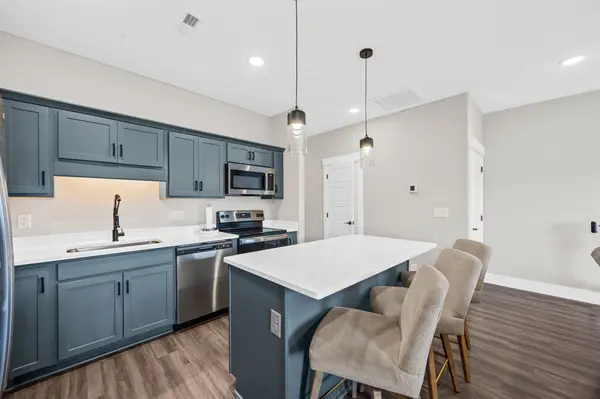 207 Jonathan Wade Cir, Clarksville, TN 37043