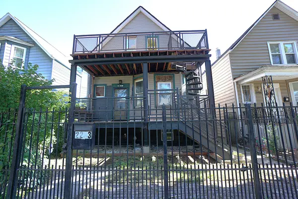 2233 N Kenneth AVE, Chicago, IL 60639