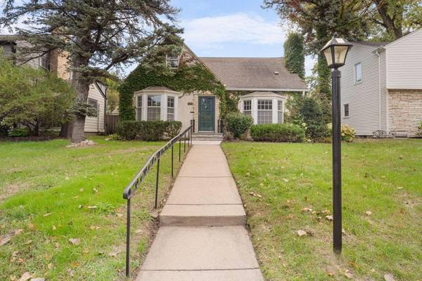 2717 France AVE S, Minneapolis, MN 55416