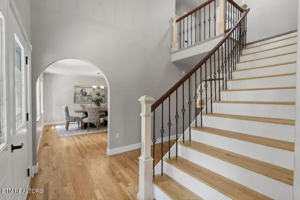 12801 Peach View Drive, Knoxville, TN 37922