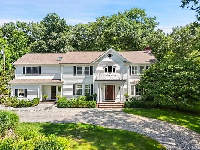 33 Peters LN, Pound Ridge, NY 10576
