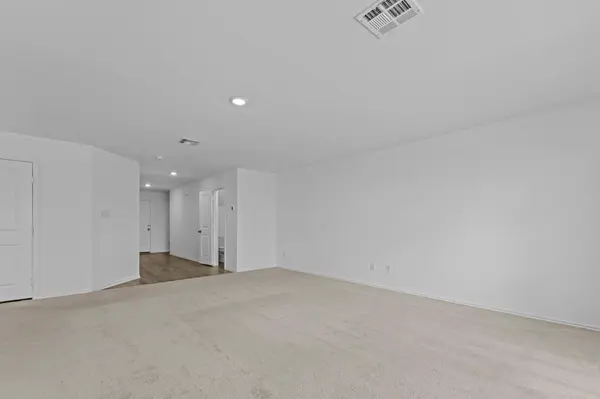 113 Texas Angel WAY, Jarrell, TX 76537