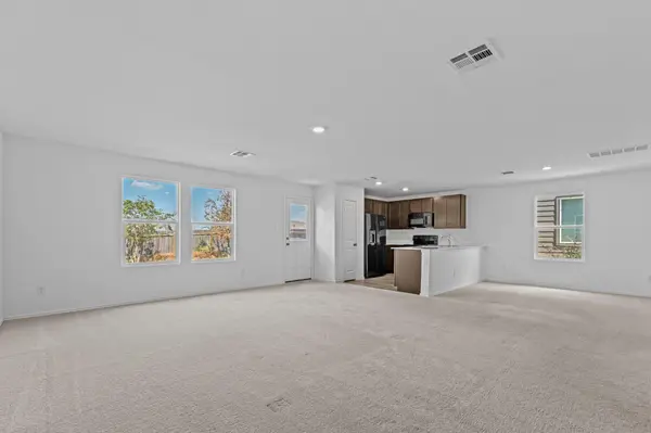 113 Texas Angel WAY, Jarrell, TX 76537