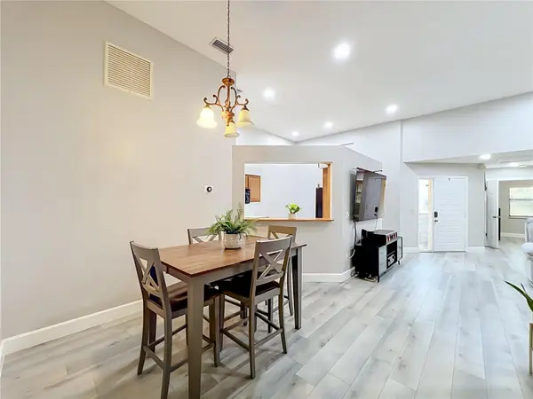 1275 SAINT TROPEZ CIR #1275, Orlando, FL 32806