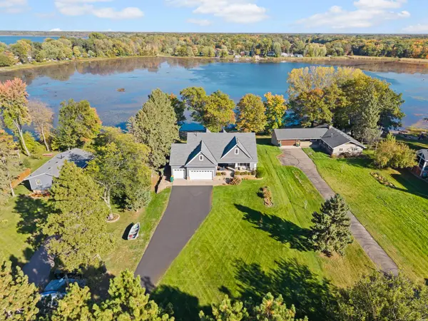17447 Interlachen DR NE, Ham Lake, MN 55304