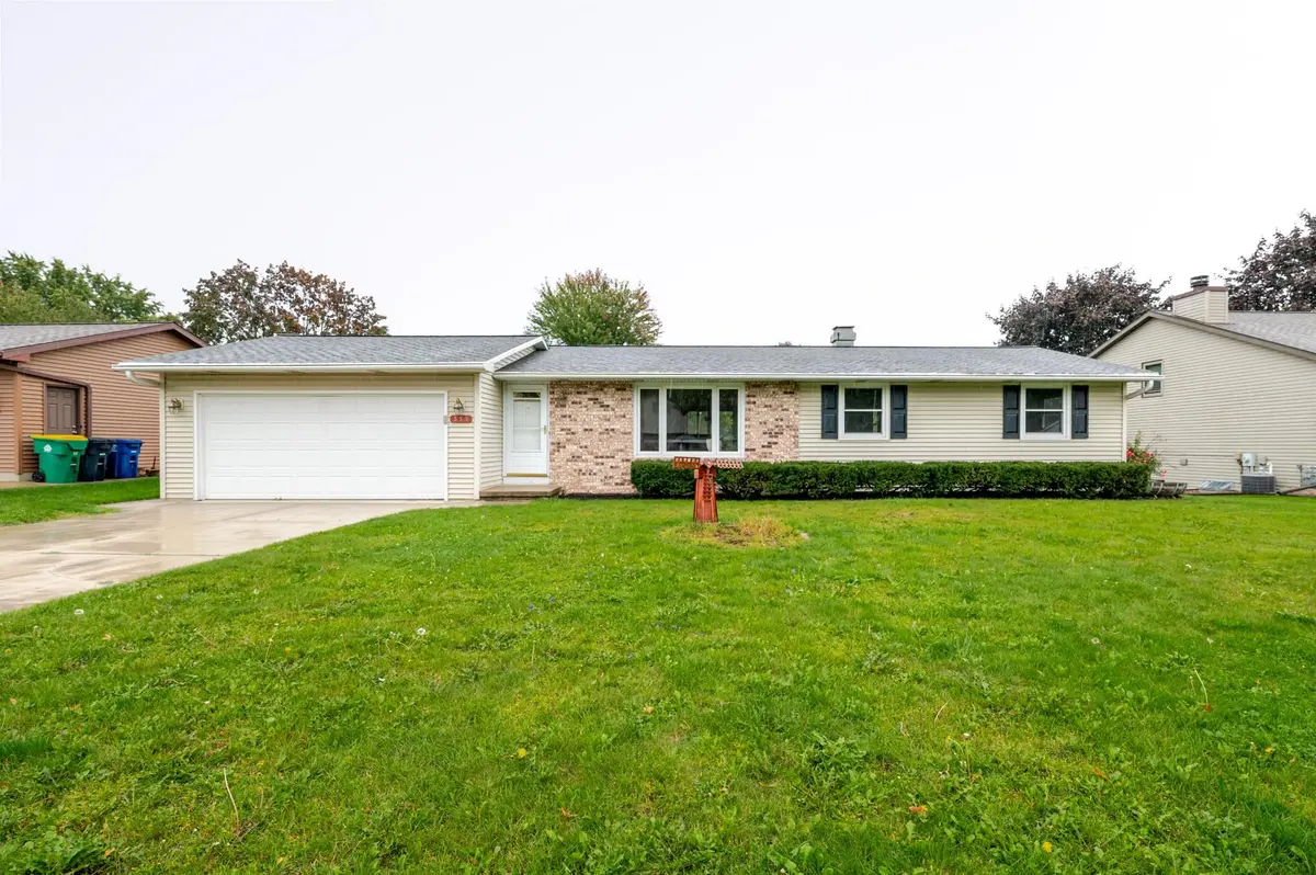 553 DELWICHE RD, Green Bay, WI 54302