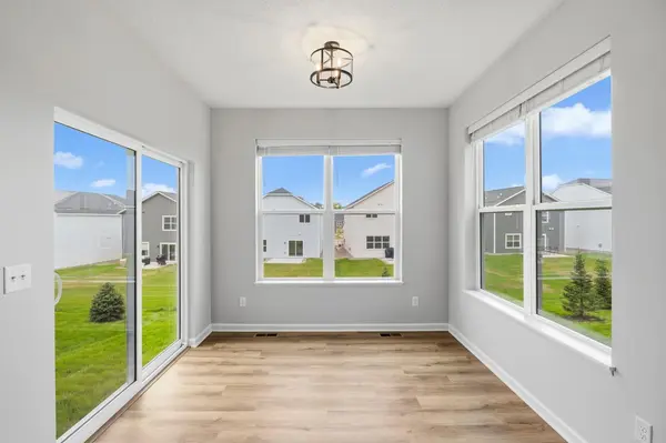 11627 16th CIR NE, Saint Michael, MN 55376