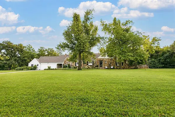 9 N Oakwood DR, Forest Park, OK 73121