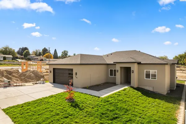 409 Hogan St, Sunnyside, WA 98944