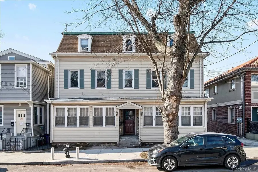 1524 124th ST, College Point, NY 11356