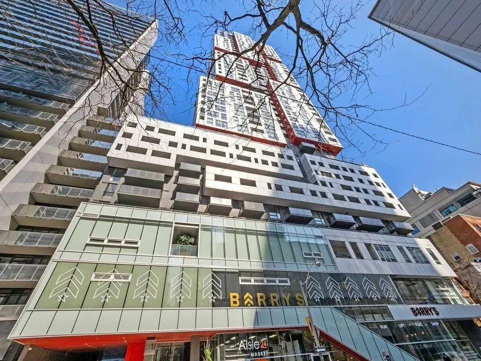 318 Richmond ST W #404, Toronto C01, ON M5V 0B4
