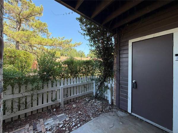 1601 Faro DR #103, Austin, TX 78741