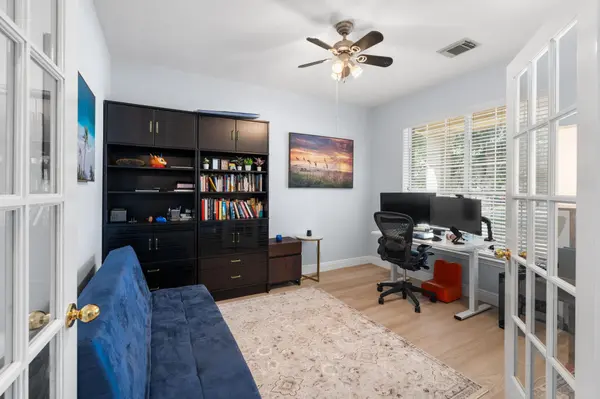 1300 Walnut CV, Cedar Park, TX 78613