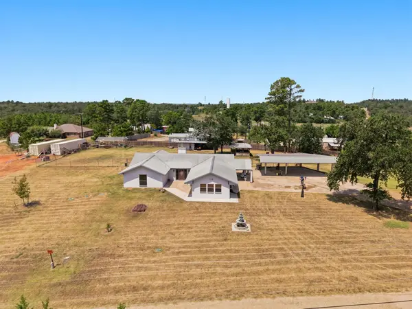 114 Pinedale DR, Bastrop, TX 78602
