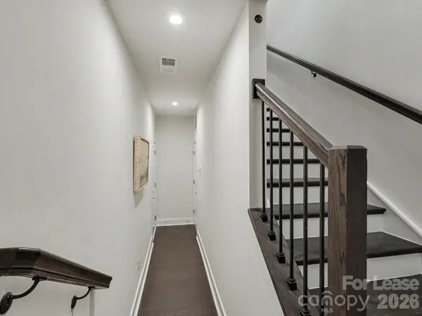 3822 Sky Haven DR, Charlotte, NC 28209