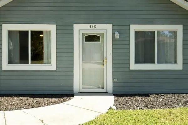 440 N Pine ST, Olathe, KS 66061