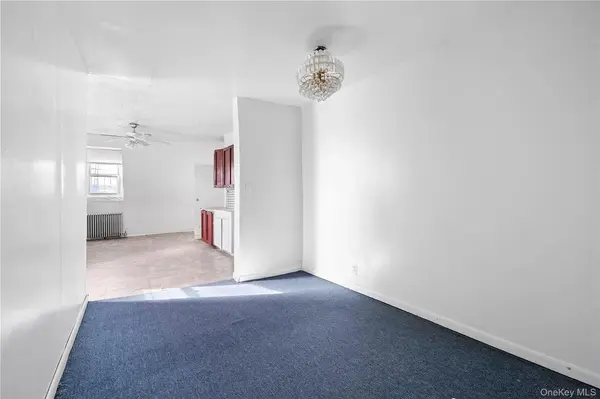 1524 124th ST, College Point, NY 11356