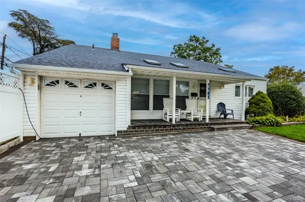 1103 Laux PL, Bellmore, NY 11710