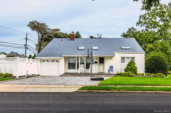 1103 Laux PL, Bellmore, NY 11710