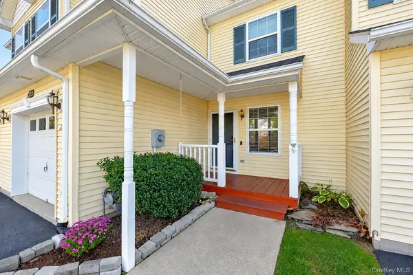 173 Pinebrook DR, Hyde Park, NY 12538