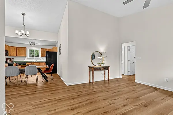 214 E Pine Ridge DR, Westfield, IN 46074