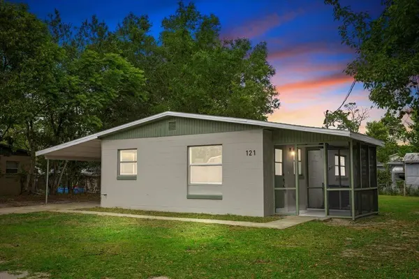 121 KENDRA AVE, Deland, FL 32724