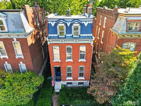2414 S 13th ST, St Louis, MO 63104