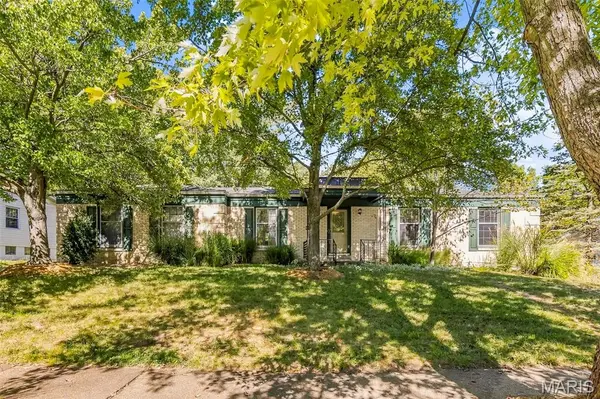 1766 Seven Pines DR, St Louis, MO 63146