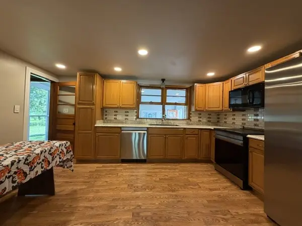 448 Dennis AVE, Bradley, IL 60915
