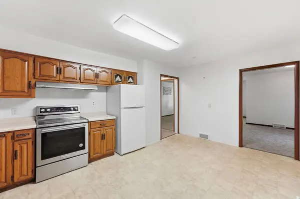1319 Kandiyohi AVE SW, Willmar, MN 56201