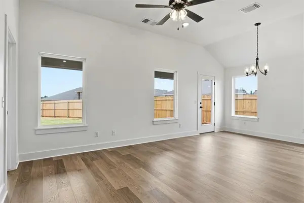 4717 Elkmont LN, Edmond, OK 73003