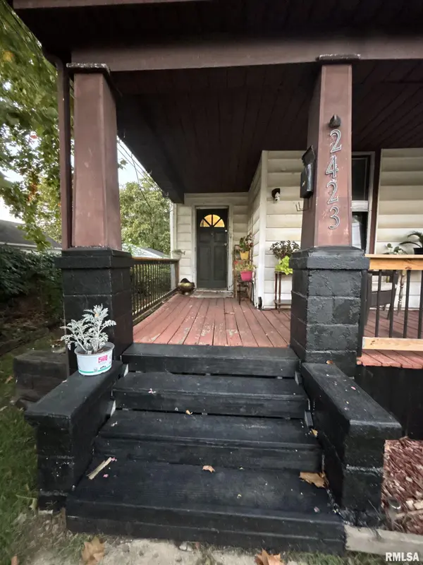 2423 W GARDEN ST, Peoria, IL 61605