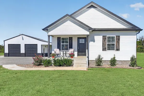305 James Whitefield Rd, Bethpage, TN 37022