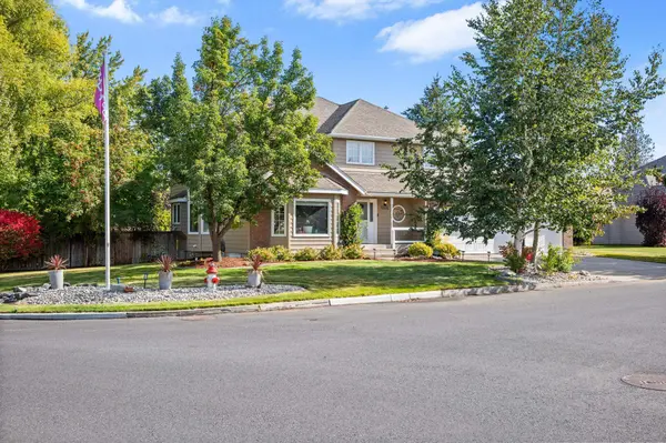 9806 N Ridgecrest Dr, Spokane, WA 99208
