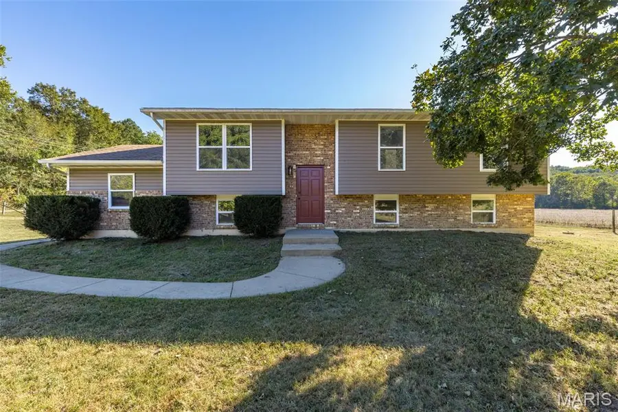 10040 Sago RD, Potosi, MO 63664