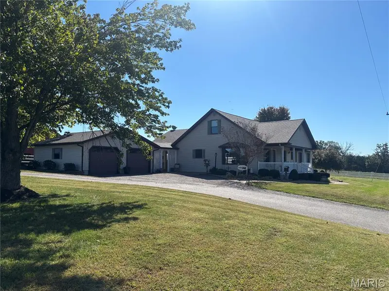 2527 Highway JJ, Bourbon, MO 65441