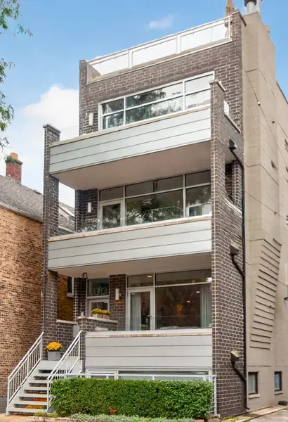 2012 W Shakespeare AVE #1, Chicago, IL 60647