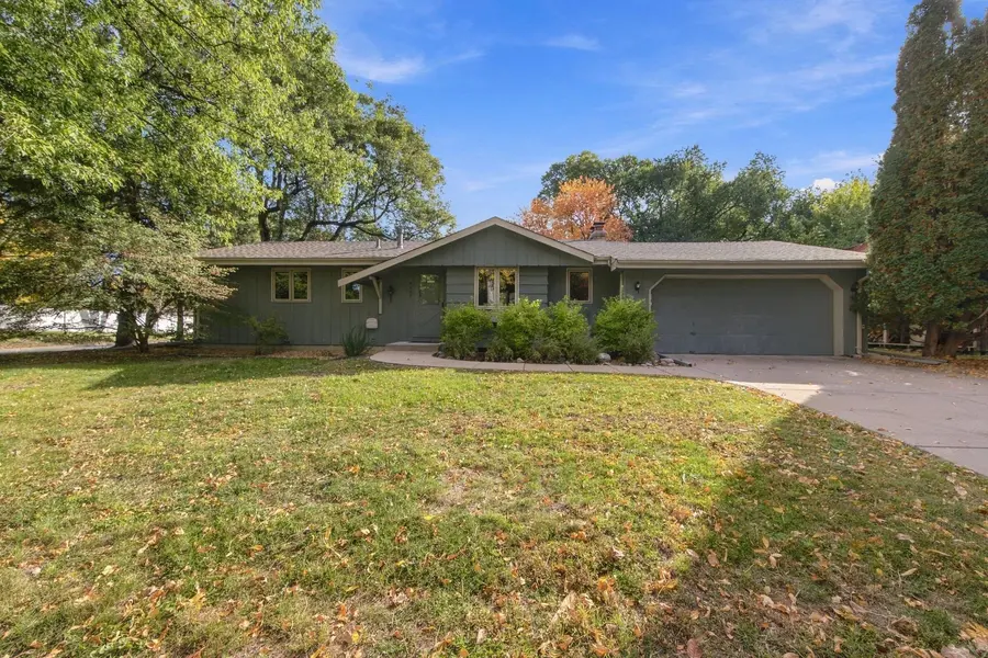 4664 Hillsboro AVE N, New Hope, MN 55428