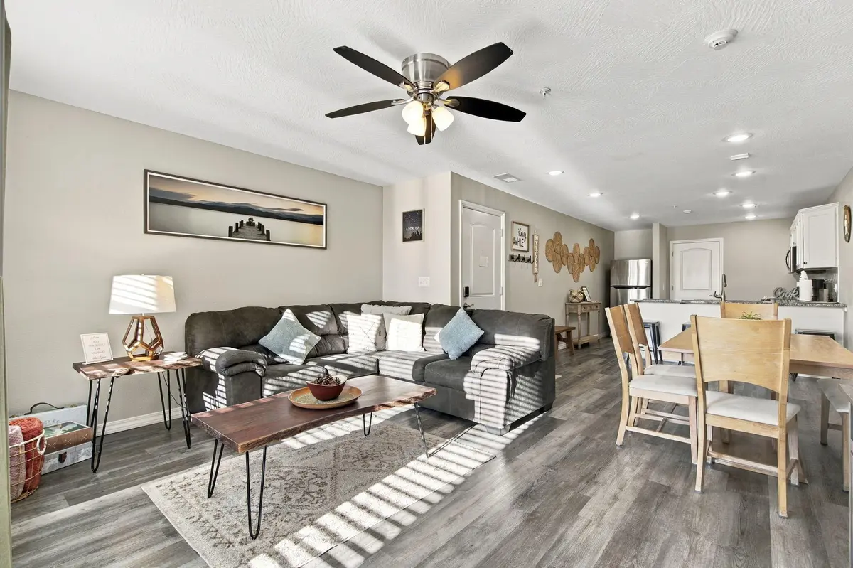 3111 S Vineyards TER #1, Branson, MO 65616